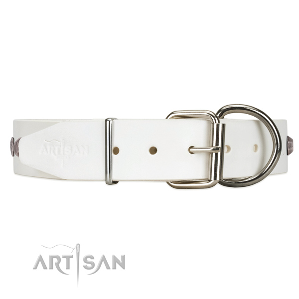 Chrome-plated traditional buckle is strong and break-proof